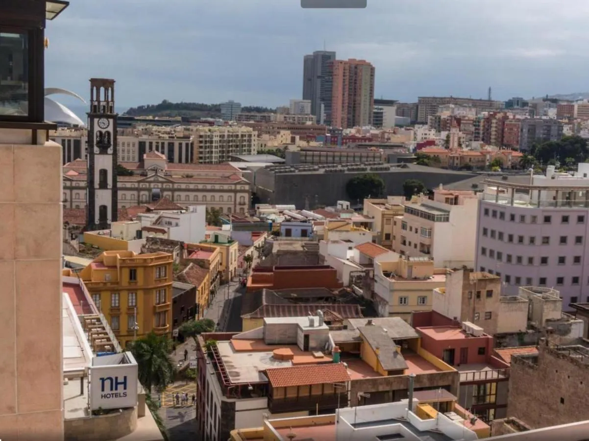 Piso De Lujo En Centro Santa Cruz. 아파트